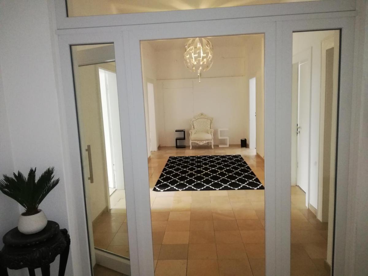Villa Bowdy Niederzier ภายนอก รูปภาพ
