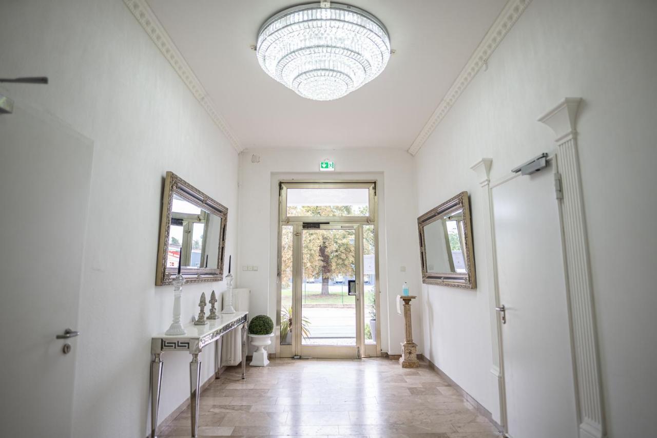 Villa Bowdy Niederzier ภายนอก รูปภาพ